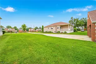 1860 Rockefeller Rd, Wickliffe, OH 44092 - Photo 7
