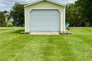 105 Butternut Ln, Cadiz, OH 43907 - Photo 5