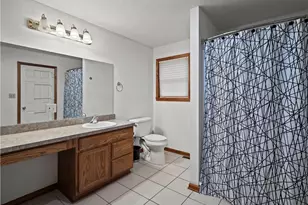 201 Cornerstone Pl, Wellington, OH 44090 - Photo 23