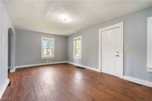 555 W New York Ave, Sebring, OH 44672 - Photo 9