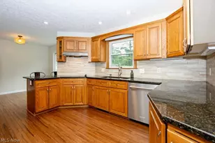 2826 Greenridge Rd, Norton, OH 44203 - Photo 3
