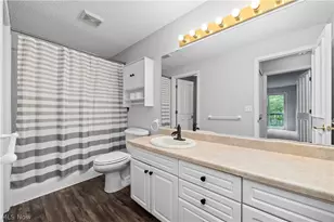 4648 Oak Point Rd, Lorain, OH 44053 - Photo 15