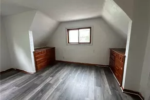 825 Lakewood Beach Dr, Sheffield Lake, OH 44054 - Photo 15