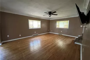 825 Lakewood Beach Dr, Sheffield Lake, OH 44054 - Photo 3