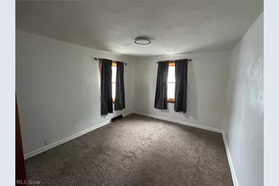 825 Lakewood Beach Drive, Sheffield Lake, OH 44054 - Photo 11