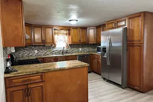 825 Lakewood Beach Dr, Sheffield Lake, OH 44054 - Photo 5
