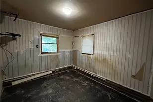 1915 Flint Ave, Akron, OH 44305 - Photo 15