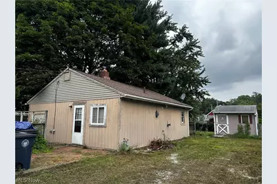 1915 Flint Avenue, Akron, OH 44305 - Photo 5