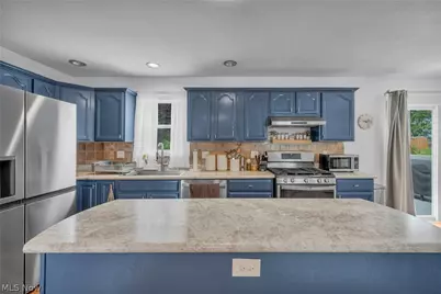 1062 McShane Drive, Cuyahoga Falls, OH 44221 - Photo 15