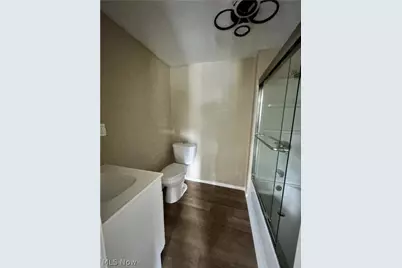 2370 W 23rd Street, Bellaire, OH 43906 - Photo 9