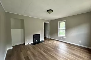 2370 W 23rd St, Bellaire, OH 43906 - Photo 7