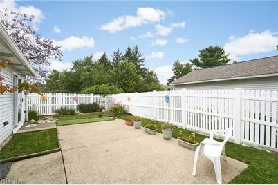 2069 Saxony Drive, Akron, OH 44313 - Photo 21