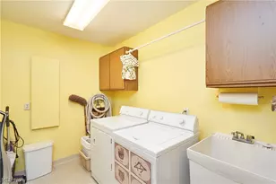 2069 Saxony Dr, Akron, OH 44313 - Photo 19
