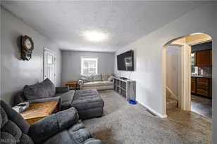 61 Hawk Ave, Akron, OH 44312 - Photo 11