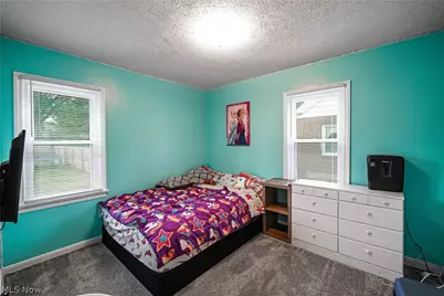 61 Hawk Avenue, Akron, OH 44312 - Photo 7