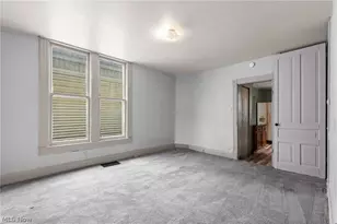 319 N 7th St, Martins Ferry, OH 43935 - Photo 7