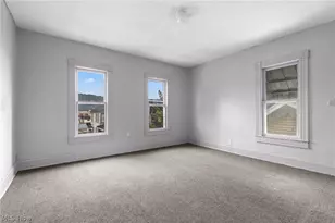 319 N 7th St, Martins Ferry, OH 43935 - Photo 13