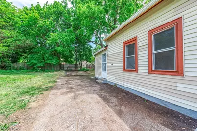 5838 Portage Avenue, Loveland, OH 44127 - Photo 7