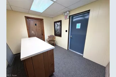 211 Yoder Avenue NE, Sugarcreek, OH 44681 - Photo 7