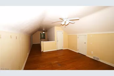 556 Royal Avenue, Akron, OH 44303 - Photo 17