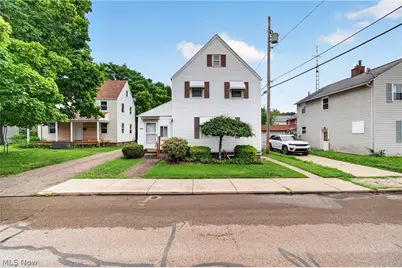 1392 Maryland Avenue SW, Canton, OH 44710 - Photo 1