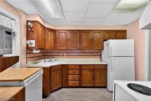 1392 Maryland Ave SW, Canton, OH 44710 - Photo 11