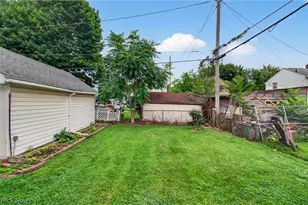1392 Maryland Ave SW, Canton, OH 44710 - Photo 29