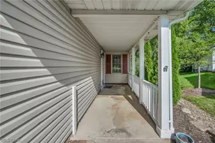 1715 Jonathans, Grandview Heights, OH 44147 - Photo 3