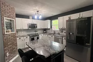 10523 Herrington Drive, Aurora, OH 44202 - Photo 9