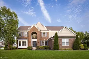 465 Wilmington Dr, Grandview Heights, OH 44147 - Photo 1