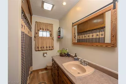 962 Shane Drive SW, Sugarcreek, OH 44681 - Photo 25