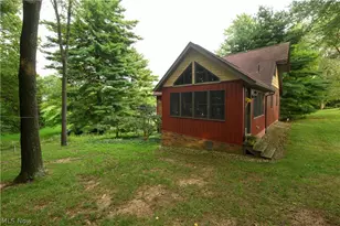 962 Shane Dr SW, Sugarcreek, OH 44681 - Photo 7