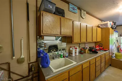 962 Shane Drive SW, Sugarcreek, OH 44681 - Photo 7