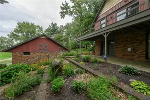 962 Shane Dr SW, Sugarcreek, OH 44681 - Photo 3