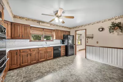 202 Roosevelt Drive, Geneva, OH 44041 - Photo 13