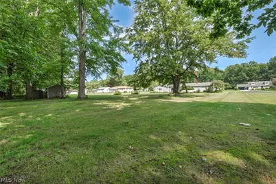 202 Roosevelt Drive, Geneva, OH 44041 - Photo 37