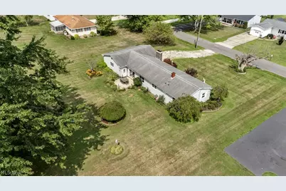 202 Roosevelt Drive, Geneva, OH 44041 - Photo 41