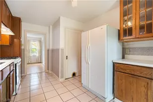 11 Ross Dr, Akron, OH 44313 - Photo 9