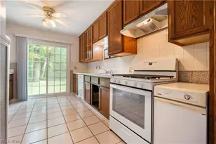 11 Ross Dr, Akron, OH 44313 - Photo 7