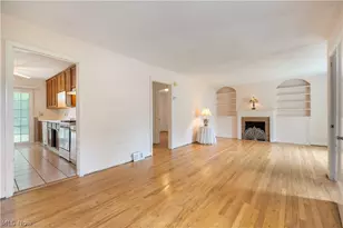 11 Ross Dr, Akron, OH 44313 - Photo 3