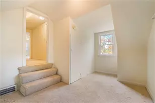 11 Ross Dr, Akron, OH 44313 - Photo 17