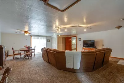 2034 State Street NE, Canton, OH 44721 - Photo 5