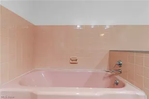 37523 Arlington Dr, Willoughby, OH 44094 - Photo 25