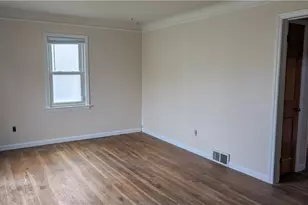 270 E 330th St, Willowick, OH 44095 - Photo 3