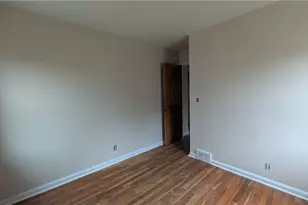 270 E 330th St, Willowick, OH 44095 - Photo 11