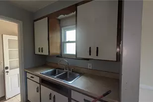 270 E 330th St, Willowick, OH 44095 - Photo 23