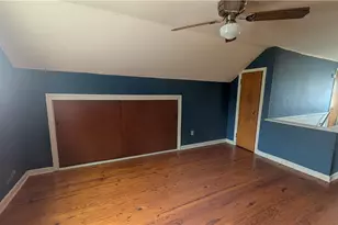 270 E 330th St, Willowick, OH 44095 - Photo 15