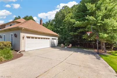 2931 Canterbury Court, Willoughby Hills, OH 44094 - Photo 3
