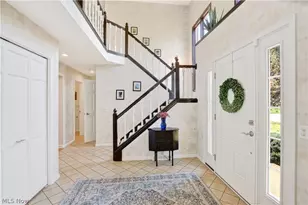 2931 Canterbury Ct, Willoughby Hills, OH 44094 - Photo 5