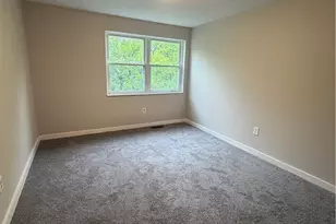 9409 Manor Ave, Loveland, OH 44104 - Photo 9